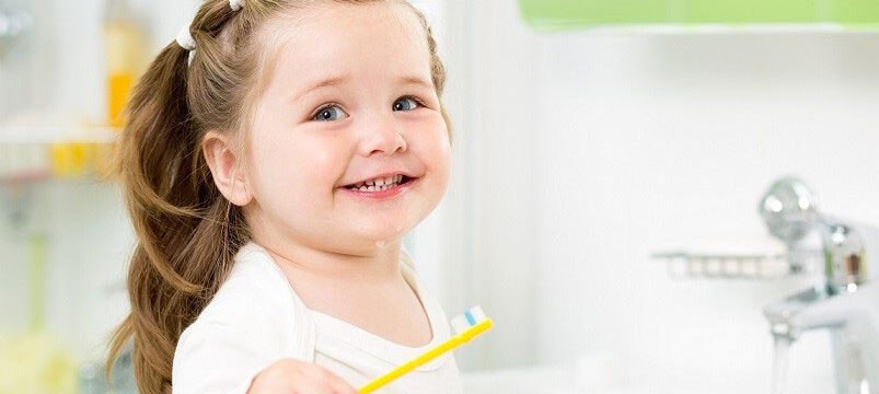 Чи потрібно лікувати молочні зуби?